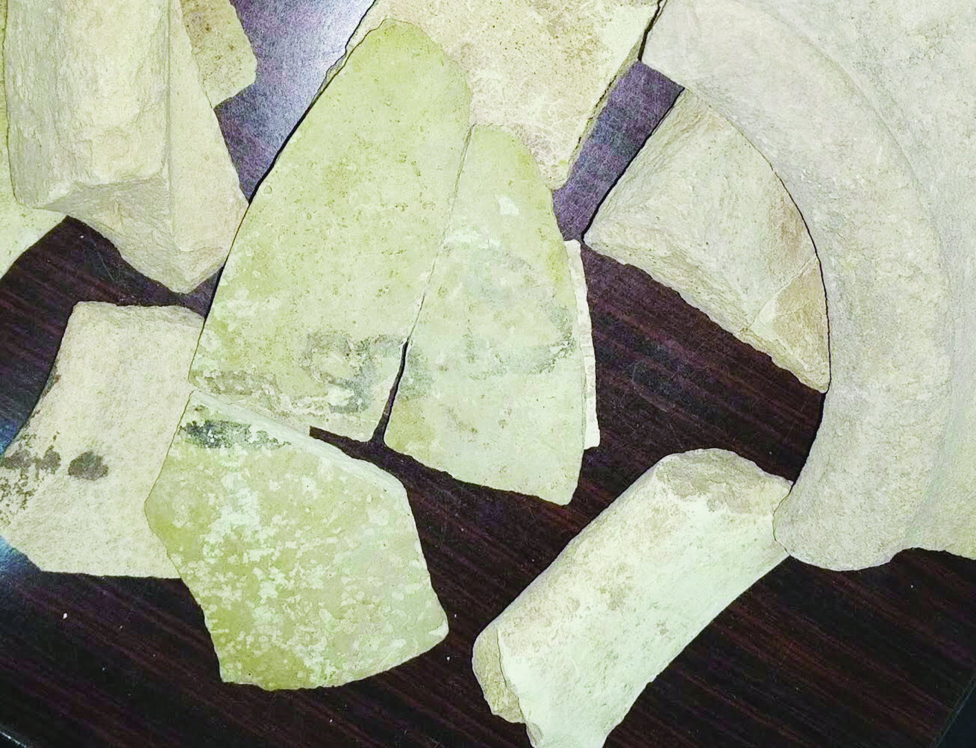 القطع الأثرية 