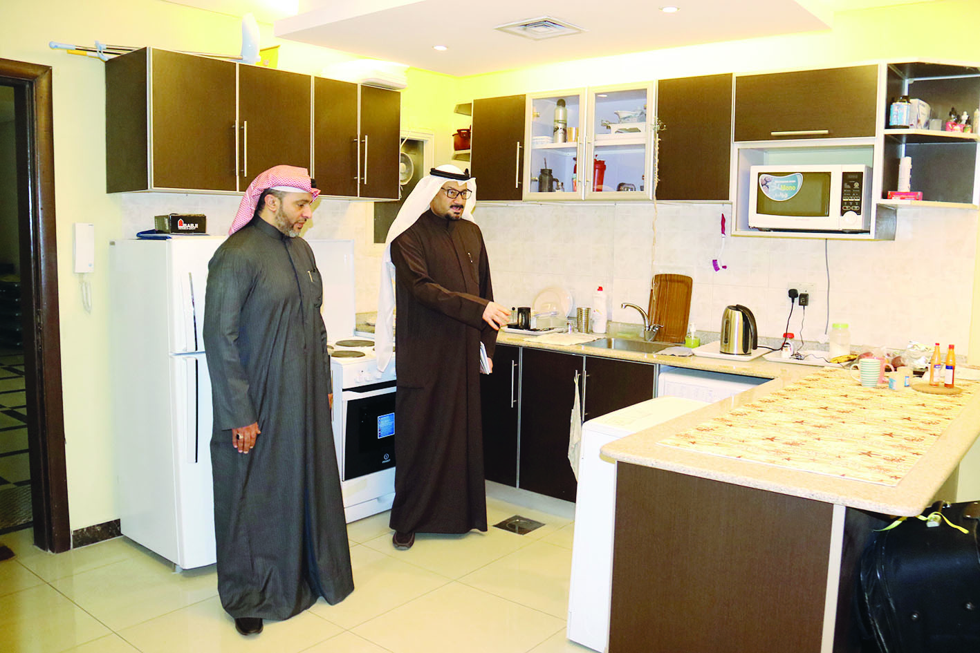 u0641u0647u062f u0627u0644u0643u0639u0628u064a u064au0634u0631u062d u0644u0644u0632u0645u064au0644 u0646u0627u0635u0631 u0627u0644u0641u0631u062du0627u0646 u062eu062fu0645u0627u062a u00abu0645u0631u0643u0632 u0645u0646u062au0635u0641 u0627u0644u0637u0631u064au0642u00bb      t (u062au0635u0648u064au0631 u0628u0633u0627u0645 u0632u064au062fu0627u0646)