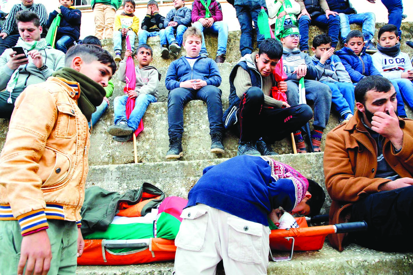 u0631u0641u0627u0642 u0648u0623u0642u0627u0631u0628 u0627u0644u0641u062au0649 u0639u0644u064a u0642u064au0646u0648 u064au0628u0643u0648u0646 u062eu0644u0627u0644 u062au0634u064au064au0639u0647 u0623u0645u0633 u0641u064a u0642u0631u064au0629 u0639u0631u0627u0642 u0628u0648u0631u064au0646 u062cu0646u0648u0628 u0646u0627u0628u0644u0633           (u0627 u0641 u0628)