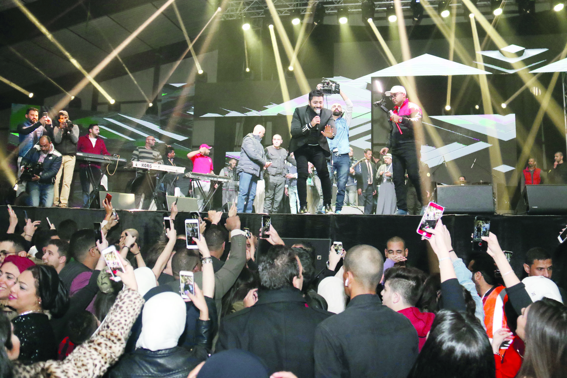 u062au0627u0645u0631 u062du0633u0646u064a... u0623u0634u0639u0644 u0627u0644u0645u062fu0631u062cu0627u062a