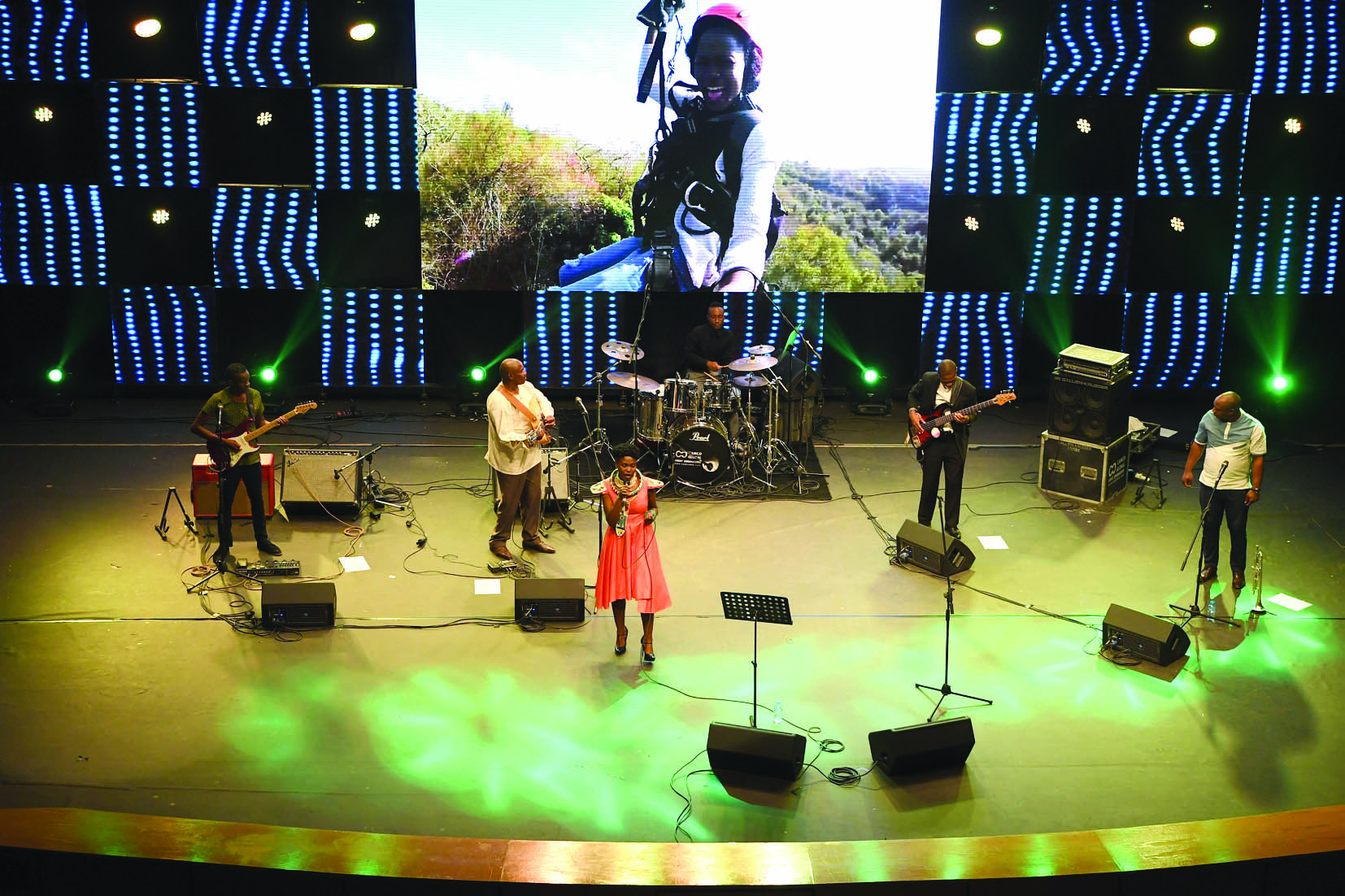 u0644u0642u0637u0629 u0645u0646 u0627u0644u062du0641u0644