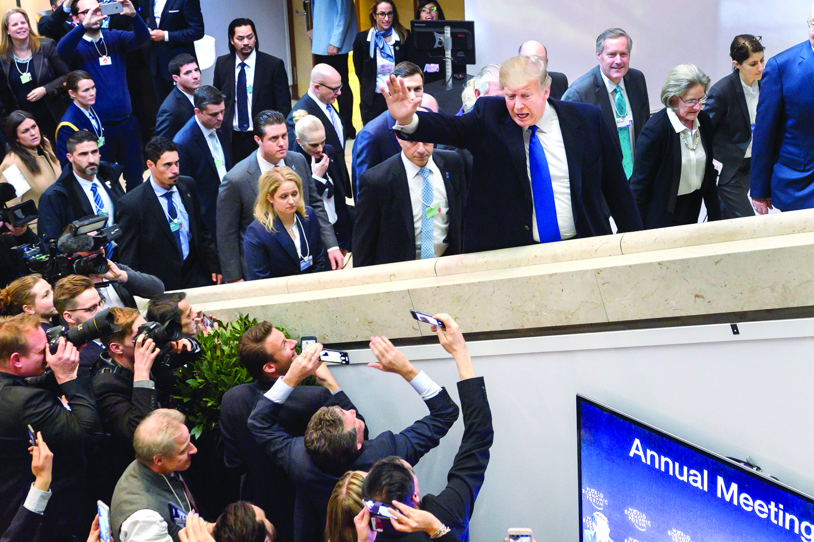 u062au0631u0627u0645u0628 u0644u062fu0649 u0648u0635u0648u0644u0647 u0625u0644u0649 u0645u0646u062au062cu0639 u062fu0627u0641u0648u0633 u0623u0645u0633 u0644u0644u0645u0634u0627u0631u0643u0629 u0641u064a u0627u0644u0645u0646u062au062fu0649 u0627u0644u0639u0627u0644u0645u064a   (u0627 u0641 u0628)