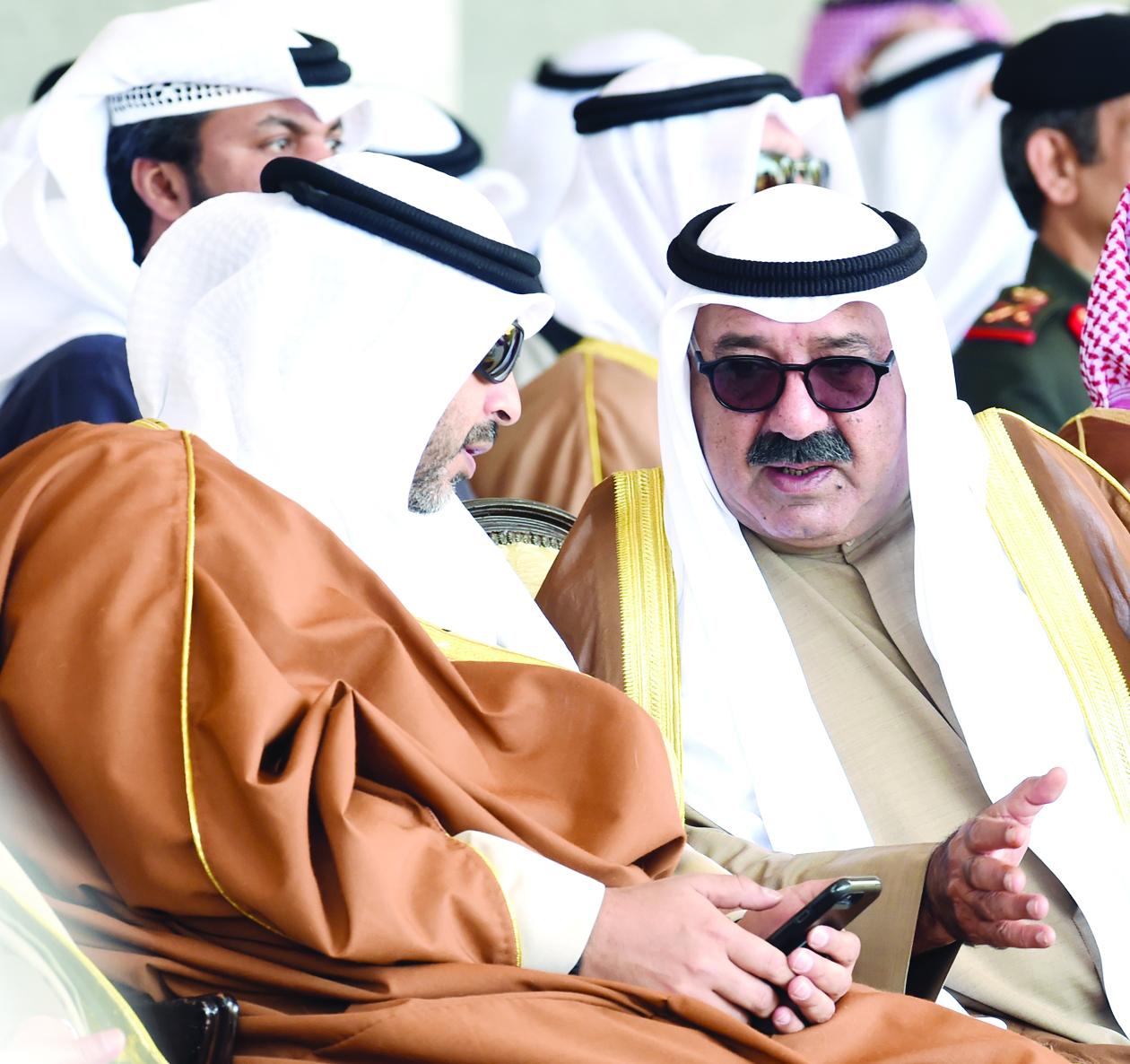 حديث بين ناصر الصباح ومحمد العبدالله