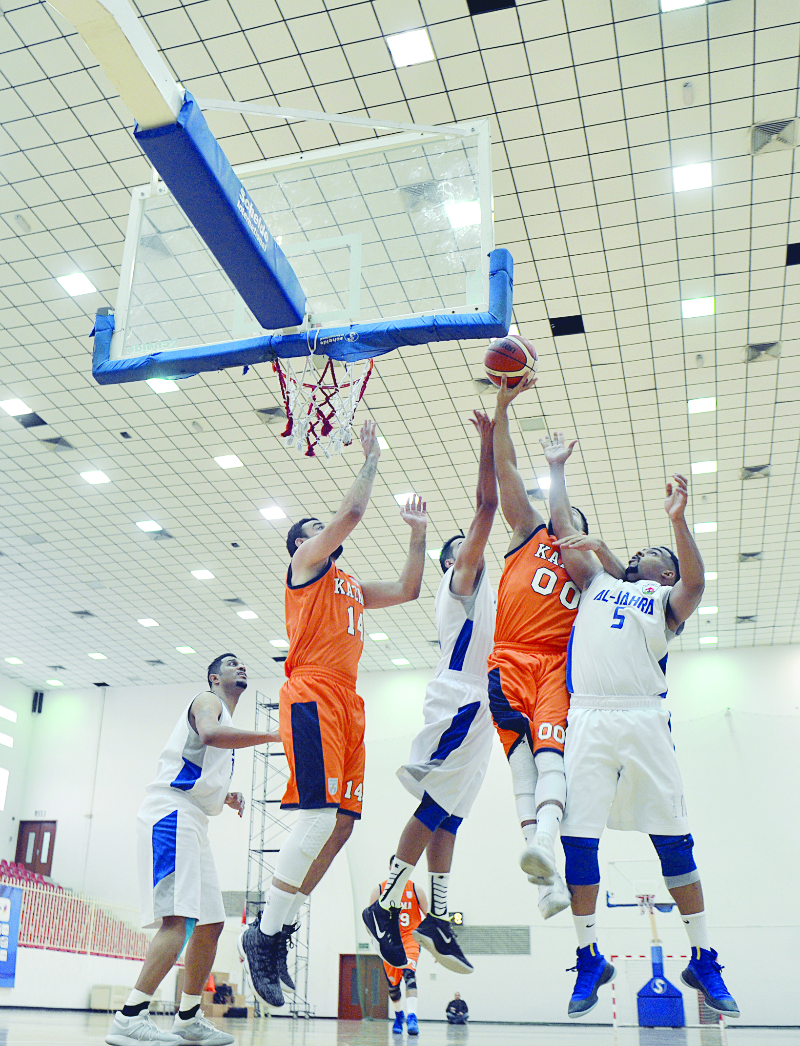 u0644u0627u0639u0628 u0643u0627u0638u0645u0629 u0639u0628u062fu0627u0644u0644u0647 u0633u0644u064au0645 u0645u062du0627u0648u0644u0627u064b u0627u0644u062au0633u062cu064au0644 u0641u064a u0633u0644u0629 u0627u0644u062cu0647u0631u0627u0621     t     (u062au0635u0648u064au0631 u0646u0627u064au0641 u0627u0644u0639u0642u0644u0629) 