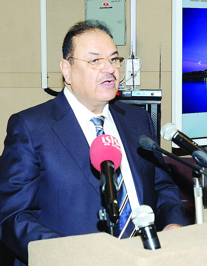 عادل العوضي