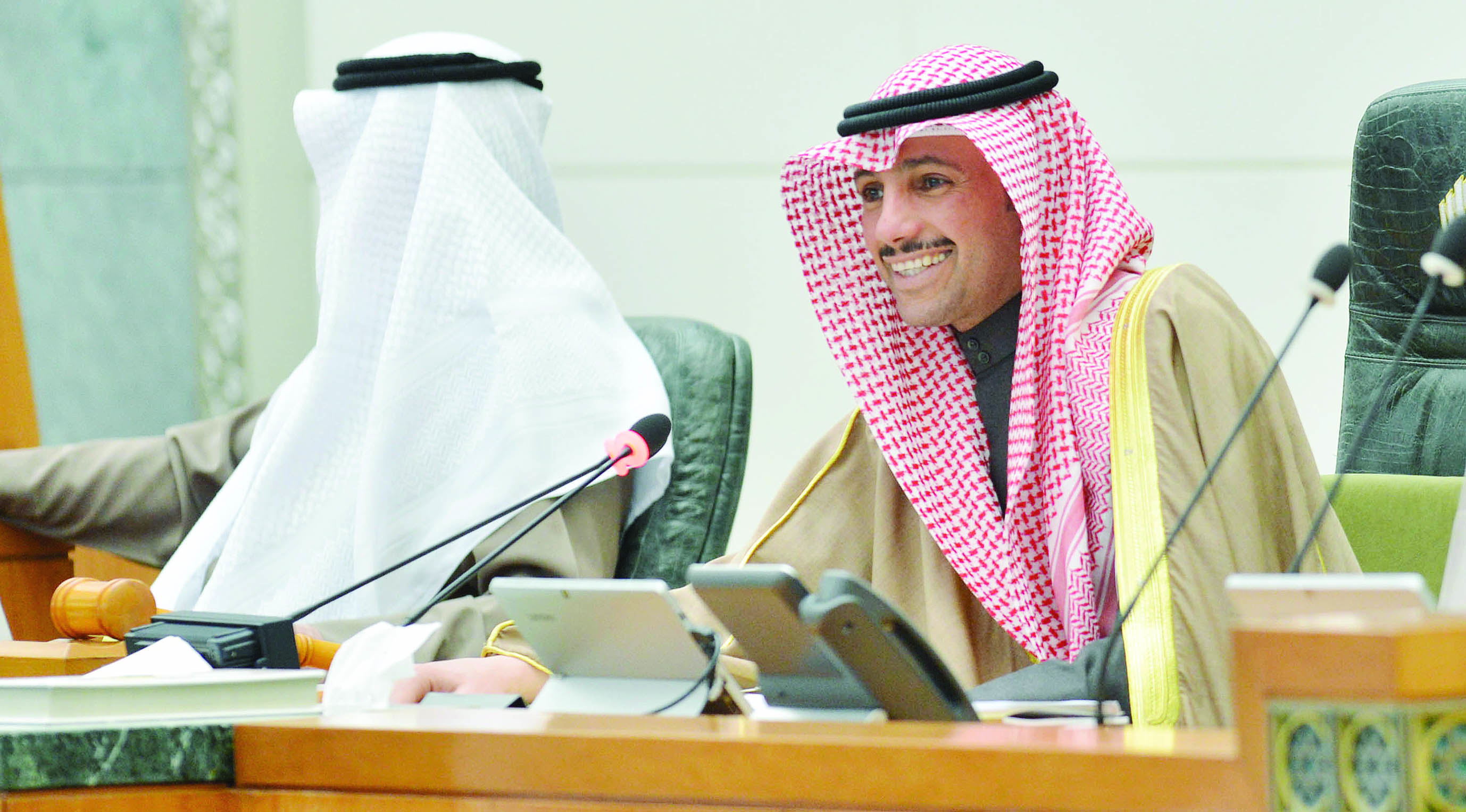 u0627u0644u063au0627u0646u0645 u0645u062au0631u0626u0633u0627 u0627u0644u062cu0644u0633u0629   ttt  (u062au0635u0648u064au0631 u0646u0627u064au0641 u0627u0644u0639u0642u0644u0629)