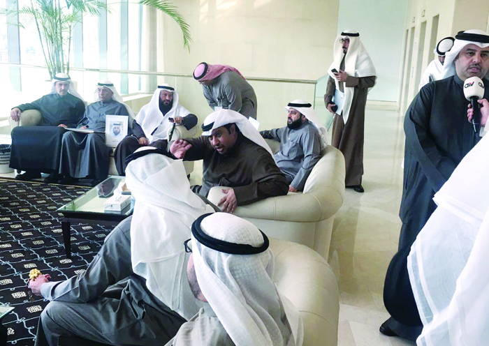 u062cu0627u0646u0628 u0645u0646 u0627u0644u0627u0639u062au0635u0627u0645 u0627u0644u0646u064au0627u0628u064a u0641u064a u0627u0644u0645u062cu0644u0633 u0623u0645u0633t