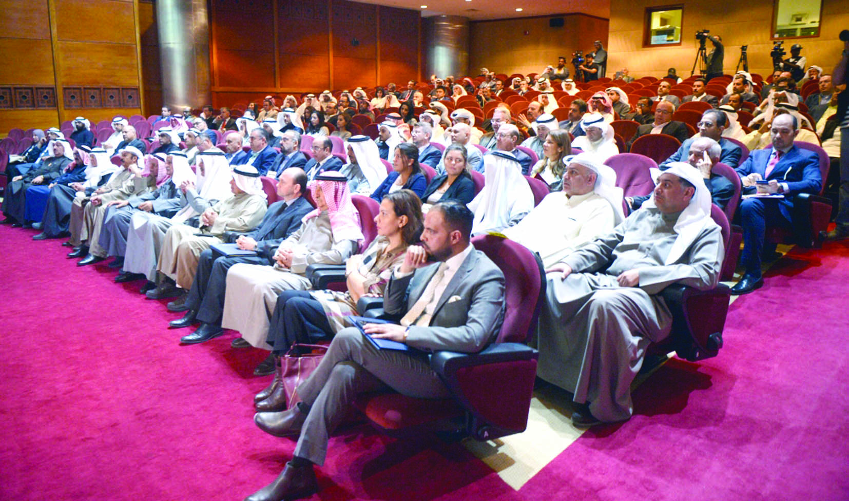 جانب من الحضور 