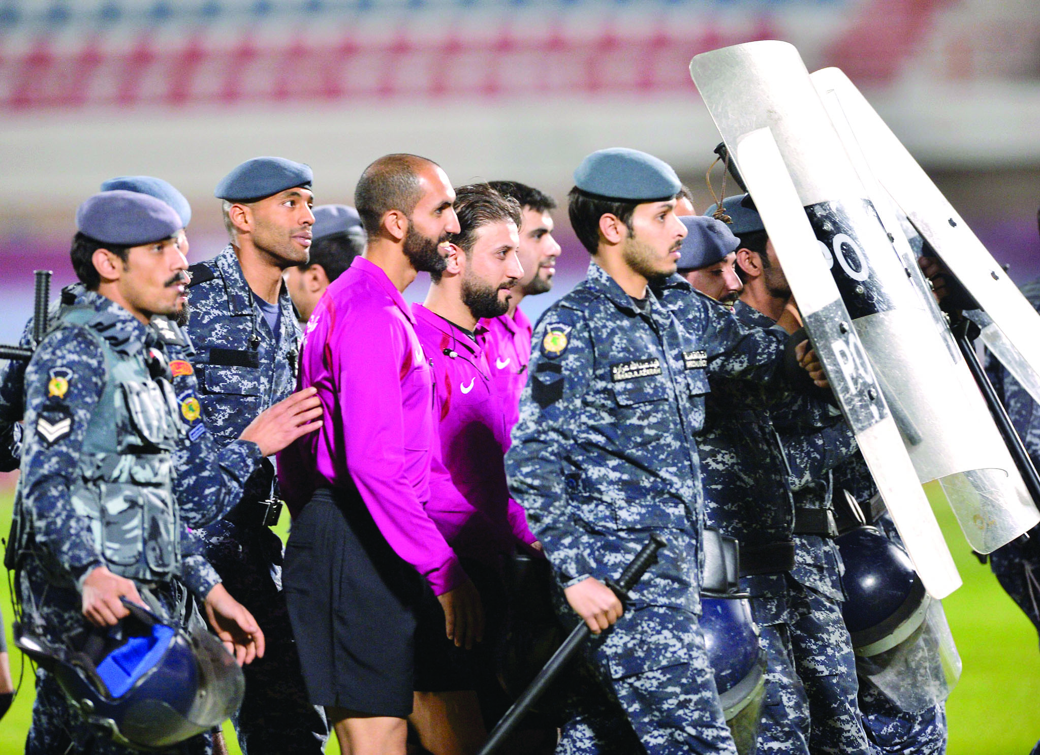 u0627u0644u0637u0627u0642u0645 u0627u0644u062au062du0643u064au0645u064a u064au062eu0631u062c u0645u0646 u0627u0644u0645u0644u0639u0628 u062au062du062a u062du0645u0627u064au0629 u0631u062cu0627u0644 u0627u0644u0623u0645u0646 t(u0627u0644u0623u0632u0631u0642 u062fu0648u062a u0643u0648u0645)