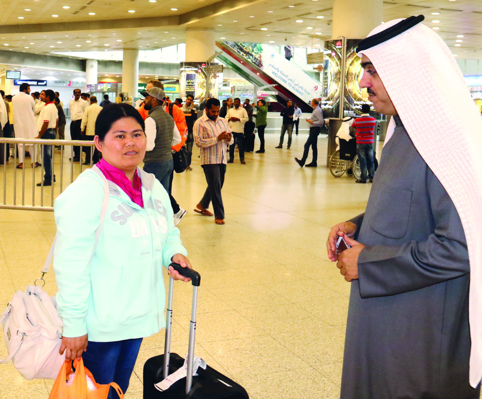 أديلفا تتحدث لـ «الراي» في مطار الكويت