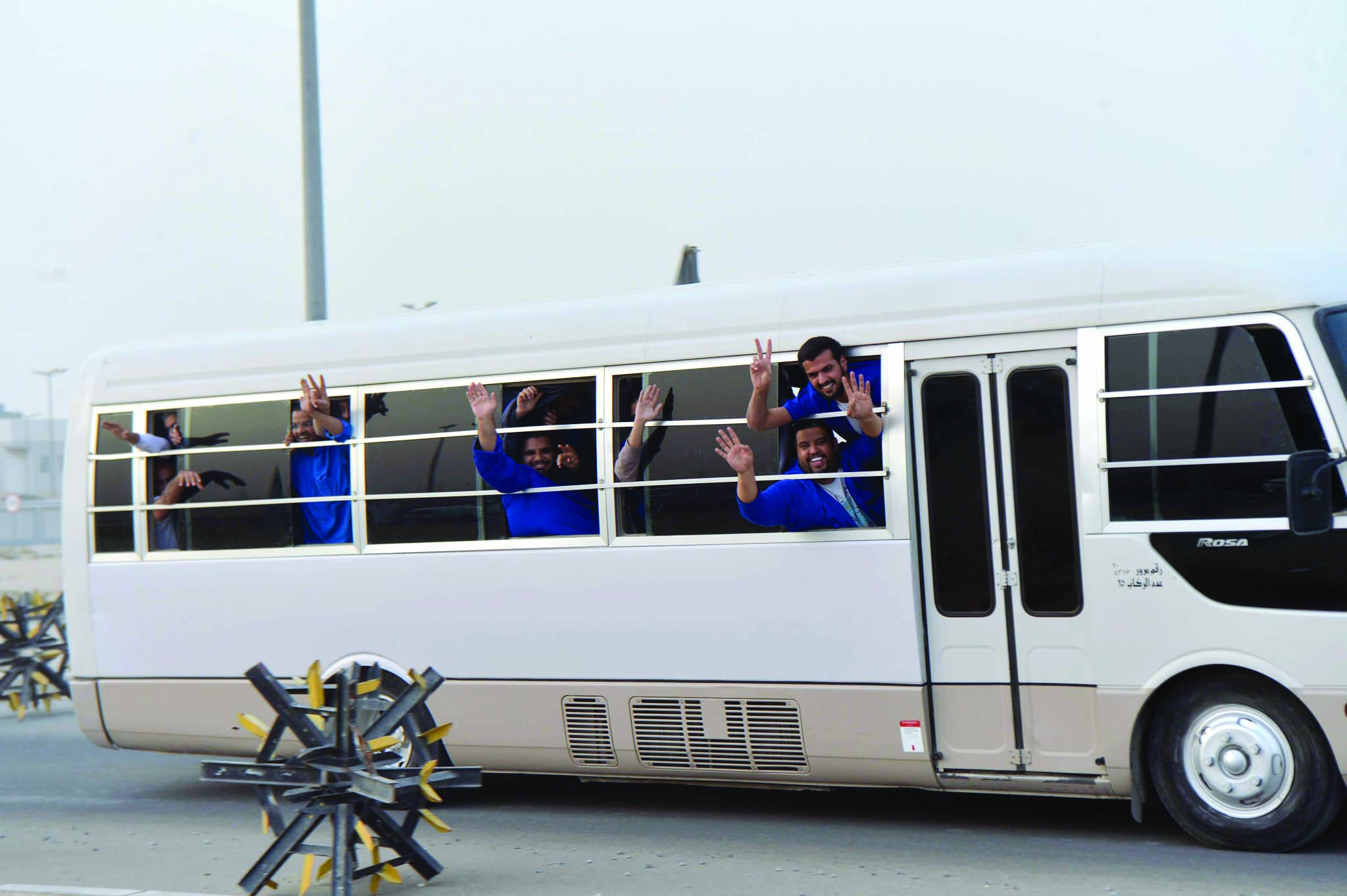 u0627u0644u0645u0641u0631u062c u0639u0646u0647u0645 u064au0639u0628u0631u0648u0646 u0639u0646 u0641u0631u062du062au0647u0645 u0644u062fu0649 u0648u0635u0648u0644u0647u0645 u0625u0644u0649 u0627u0644u0633u062cu0646 u0627u0644u0645u0631u0643u0632u064a u0644u0625u0646u0647u0627u0621 u0625u062cu0631u0627u0621u0627u062a u0627u0644u0625u0641u0631u0627u062ct(u062au0635u0648u064au0631 u0646u0627u064au0641 u0627u0644u0639u0642u0644u0629)