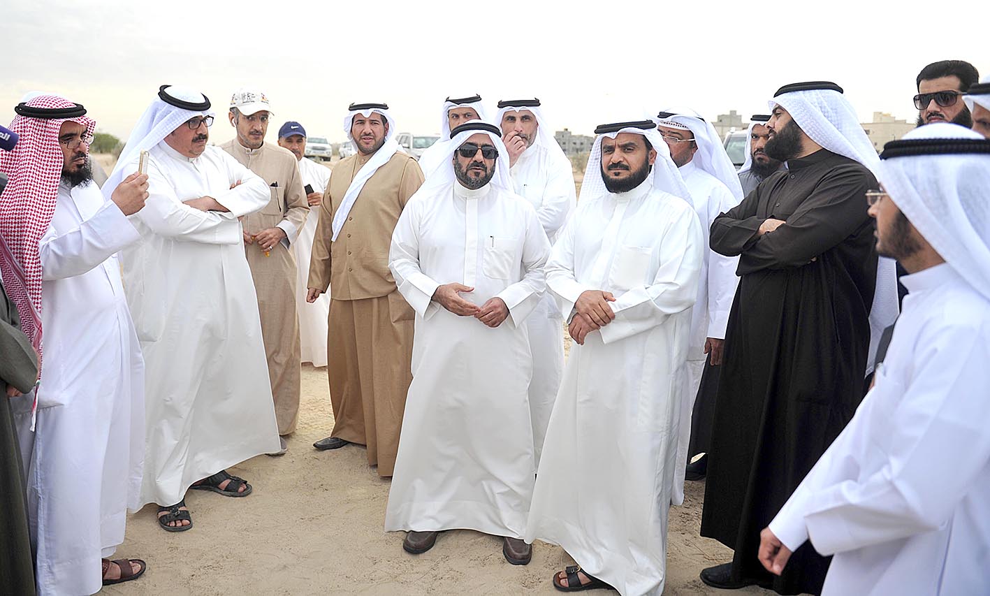 u0623u0639u0636u0627u0621 u0644u062cu0646u0629 u0627u0644u0628u064au0626u0629 u0627u0644u0628u0631u0644u0645u0627u0646u064au0629 u0648u0645u062fu064au0631 u0647u064au0626u0629 u0627u0644u0628u064au0626u0629 u0641u064a u0645u0646u0637u0642u0629 u0635u0628u0627u062d u0627u0644u0623u062du0645u062f(u062au0635u0648u064au0631 u0633u0639u062f u0647u0646u062fu0627u0648u064a)