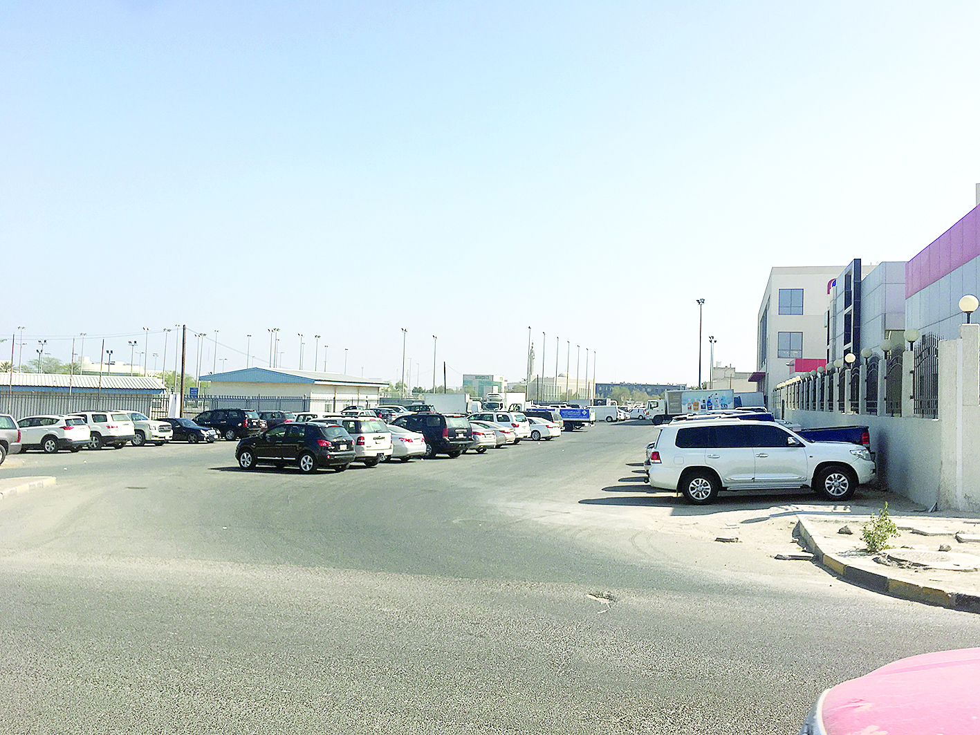 u0627u0644u0633u064au0627u0631u0627u062a u062au0642u0641 u0641u064a u0627u0644u0633u0627u062du0629 u0627u0644u0645u062eu0627u0644u0641u0629