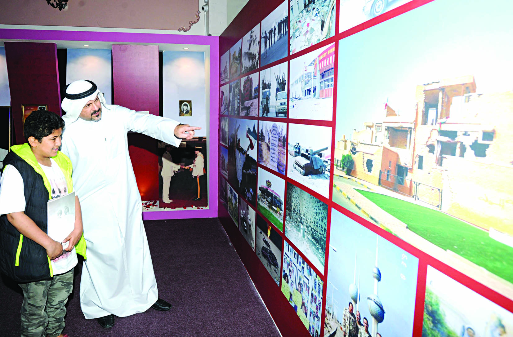 جانب من المعرض المرافق للمهرجان