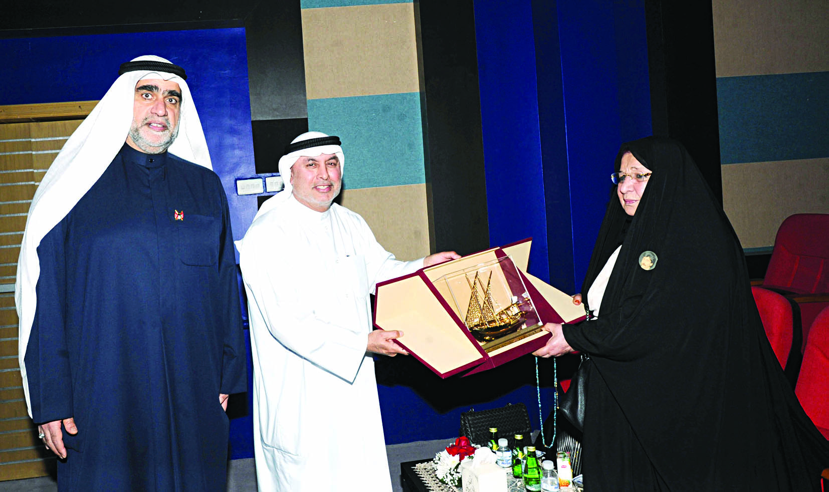 قبازرد ودشتي يكرمان إحدى ذوي الشهداء