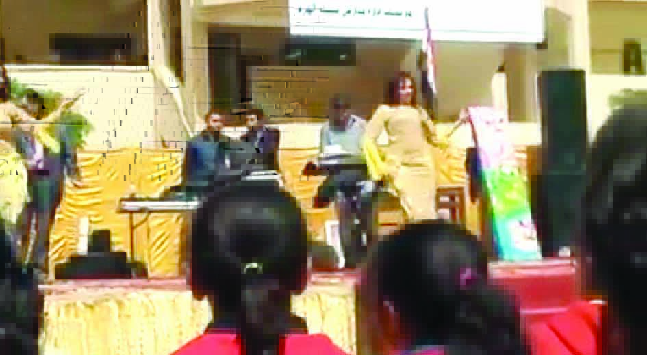 u0631u0627u0642u0635u062au0627u0646 u0641u064a u0627u0644u062du0641u0644 u0627u0644u0645u062fu0631u0633u064a