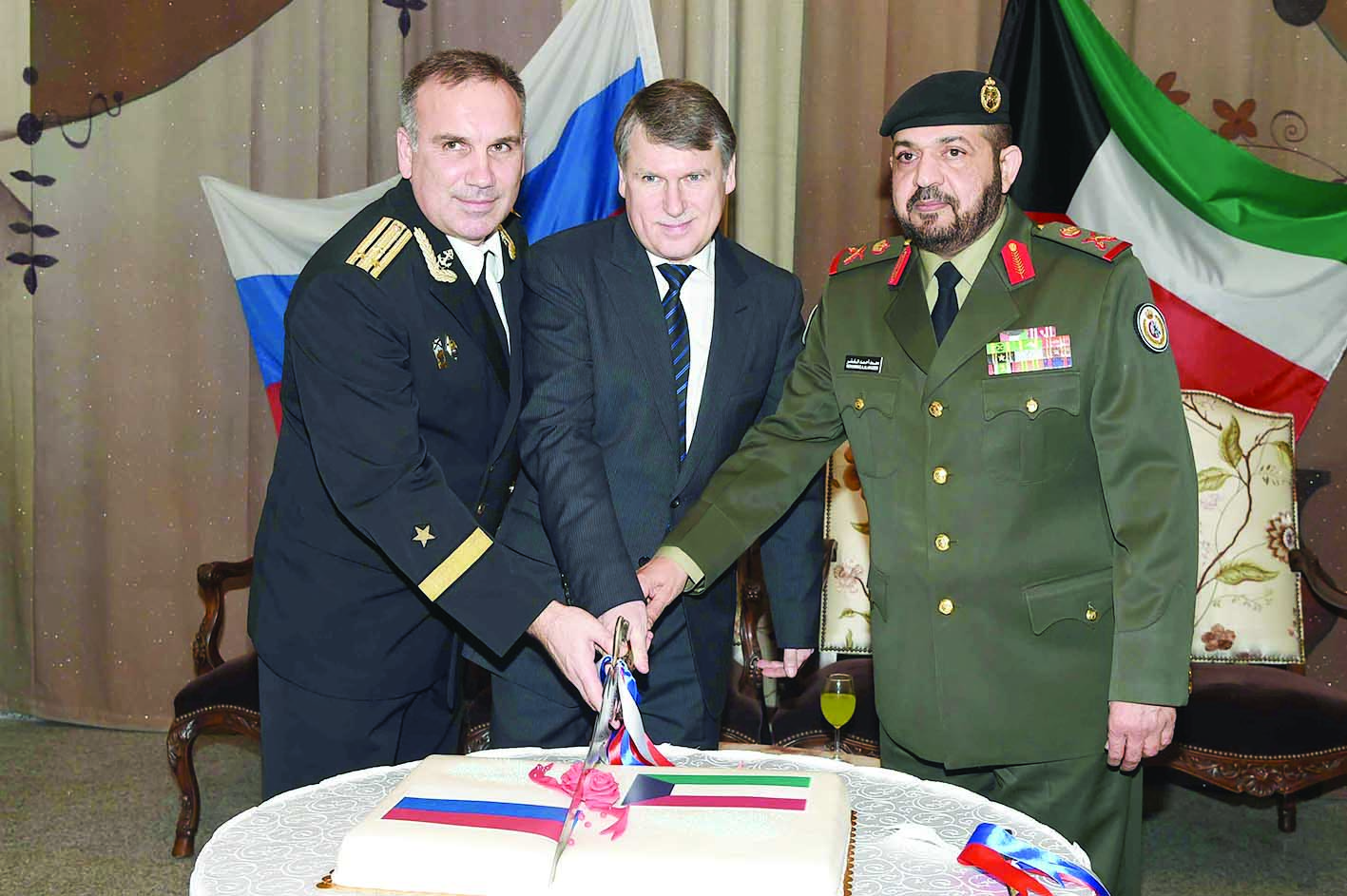 u0627u0644u0644u0648u0627u0621 u0645u062du0645u062f u0627u0644u062eu0636u0631 u064au0634u0627u0631u0643 u0627u0644u0633u0641u064au0631 u0627u0644u0631u0648u0633u064a u0648u0627u0644u0645u0644u062du0642 u0627u0644u0639u0633u0643u0631u064a u0641u064a u0627u0644u0633u0641u0627u0631u0629 u0642u0637u0639 u0642u0627u0644u0628 u0627u0644u062du0644u0648u0649