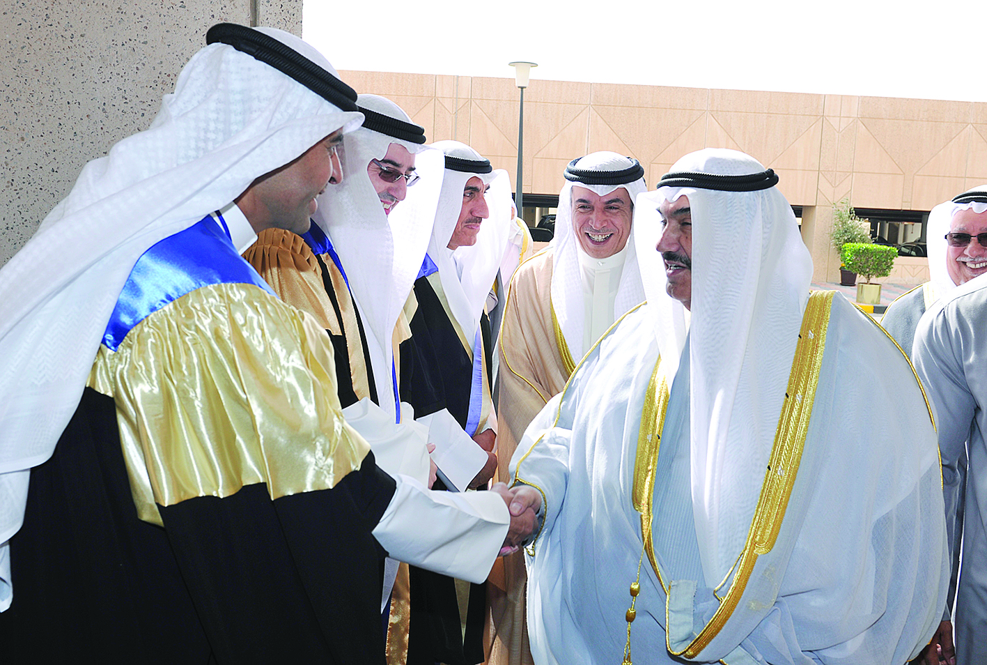 ناصر المحمد لدى وصوله 