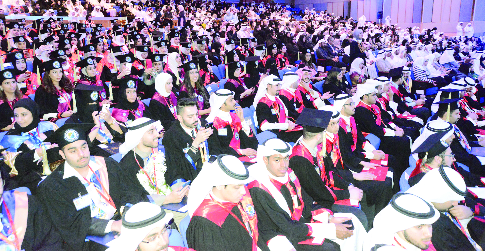 حشد من الطلاب