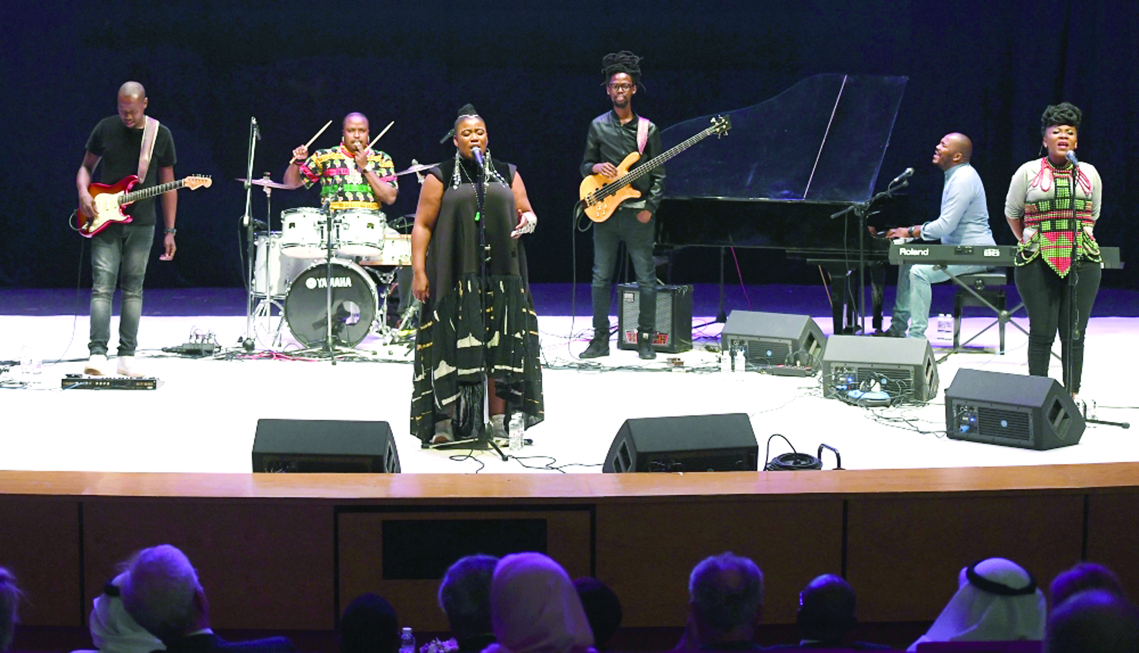 u0645u0627u0632u0648u0627u064a u0648u0641u0631u0642u062au0647u0627 u0641u064a u0644u0642u0637u0629 u0645u0646 u0627u0644u062du0641u0644