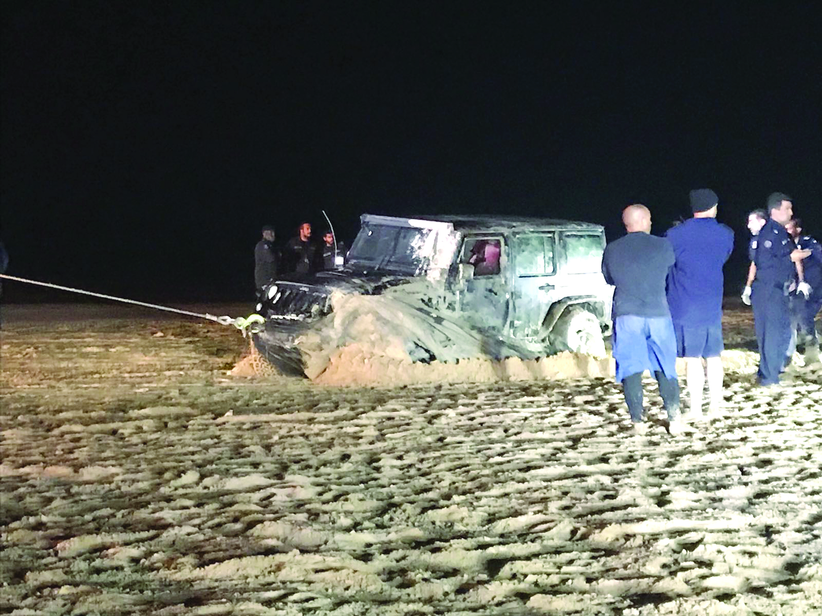 u0631u062cu0627u0644 u0627u0644u0623u0645u0646 u0623u0645u0627u0645 u0633u064au0627u0631u0629 u0627u0644u0645u062eu062au0641u064a u0628u0639u062f u0627u0646u062au0634u0627u0644u0647u0627 