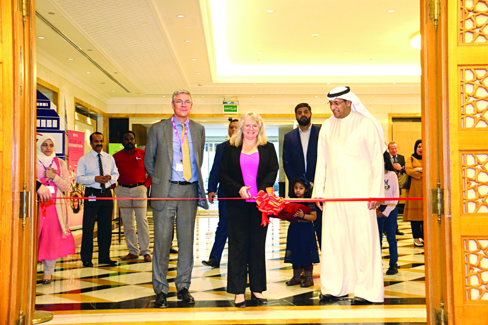 u0628u0631u0643u0646u0632 u062au0642u0635 u0634u0631u064au0637 u0627u0641u062au062au0627u062d u0627u0644u0645u0639u0631u0636    tt     (u062au0635u0648u064au0631 u0628u0633u0627u0645 u0632u064au062fu0627u0646)