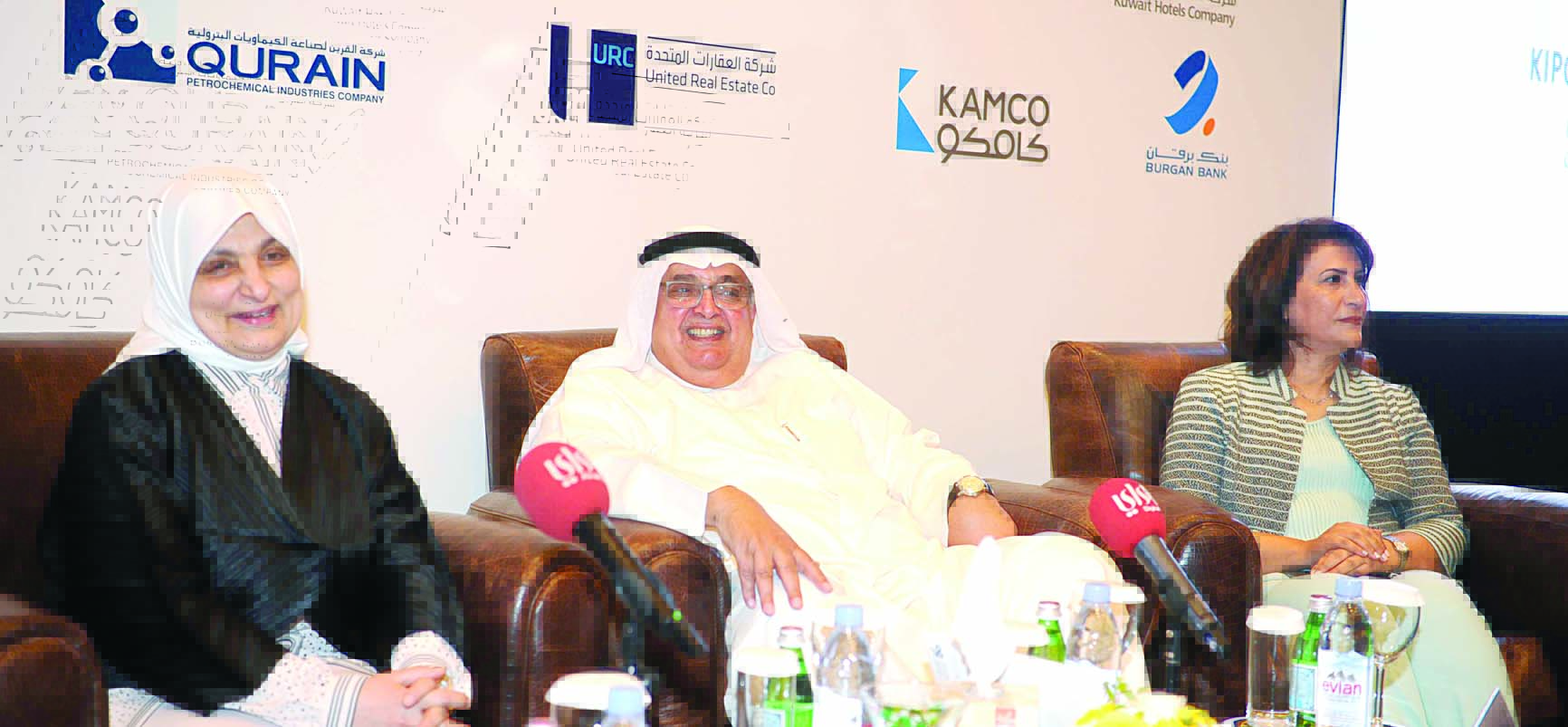 جانب من الحلقة النقاشية الأولى