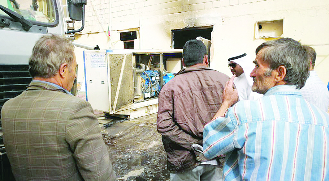 عمال يسكنون في بيوت مخالفة