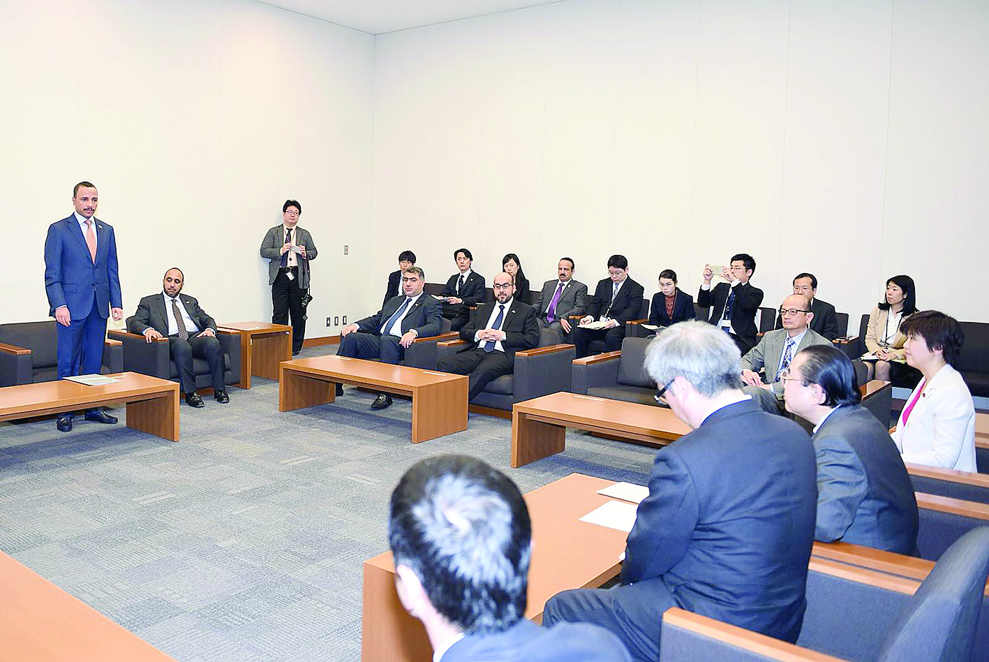 u0627u0644u063au0627u0646u0645 u0645u062au062du062fu062bu0627u064b u0623u062bu0646u0627u0621 u0627u0644u0644u0642u0627u0621