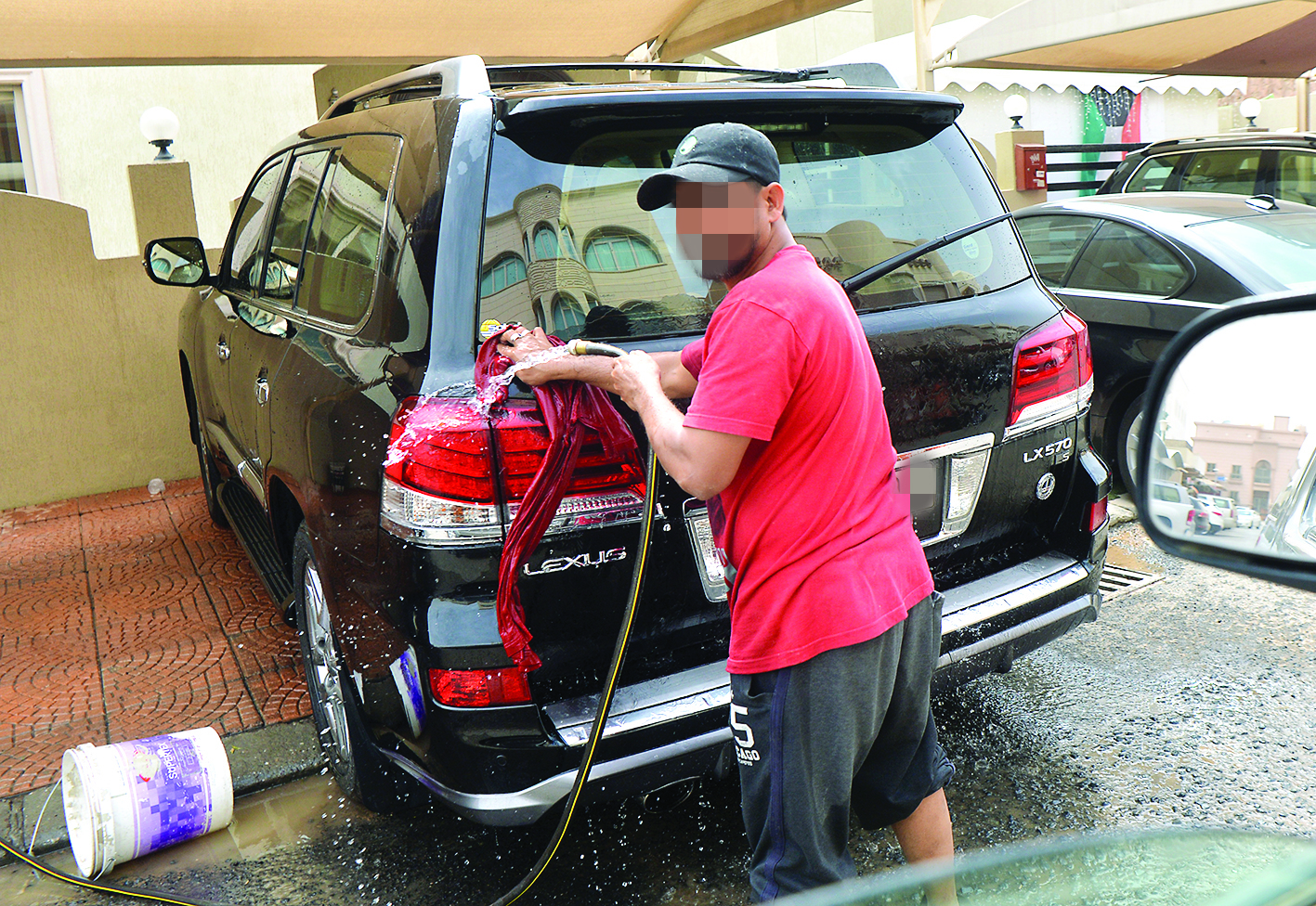 إسراف بلا تقدير لقيمة المياه 