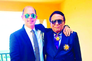 u0639u0627u062fu0644 u0625u0645u0627u0645 u0645u0639 u0646u062cu0644u0647 u0631u0627u0645u064a