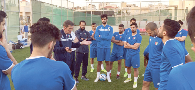 u0627u0644u0645u062fu0631u0628 u00abu0631u0627u062fu064au00bb u0645u062au062du062fu062bu0627u064b u0625u0644u0649 u0627u0644u0644u0627u0639u0628u064au0646 u0642u0628u0644 u0627u0646u0637u0644u0627u0642 u062au062fu0631u064au0628 u0627u0644u0623u0645u0633 u0641u064a u0639u0645u0651u0627u0646 