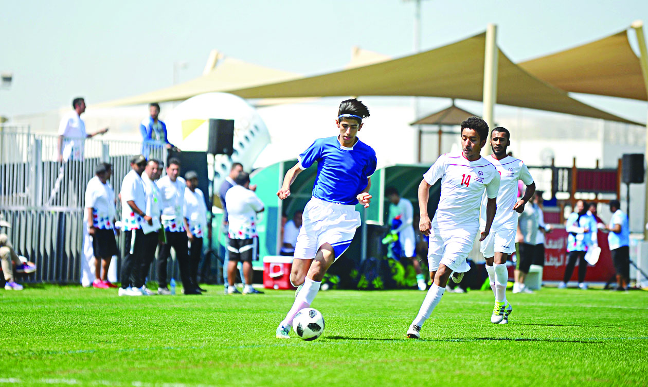 جانب من مباريات كرة القدم                     	                         (تصوير بسام زيدان)