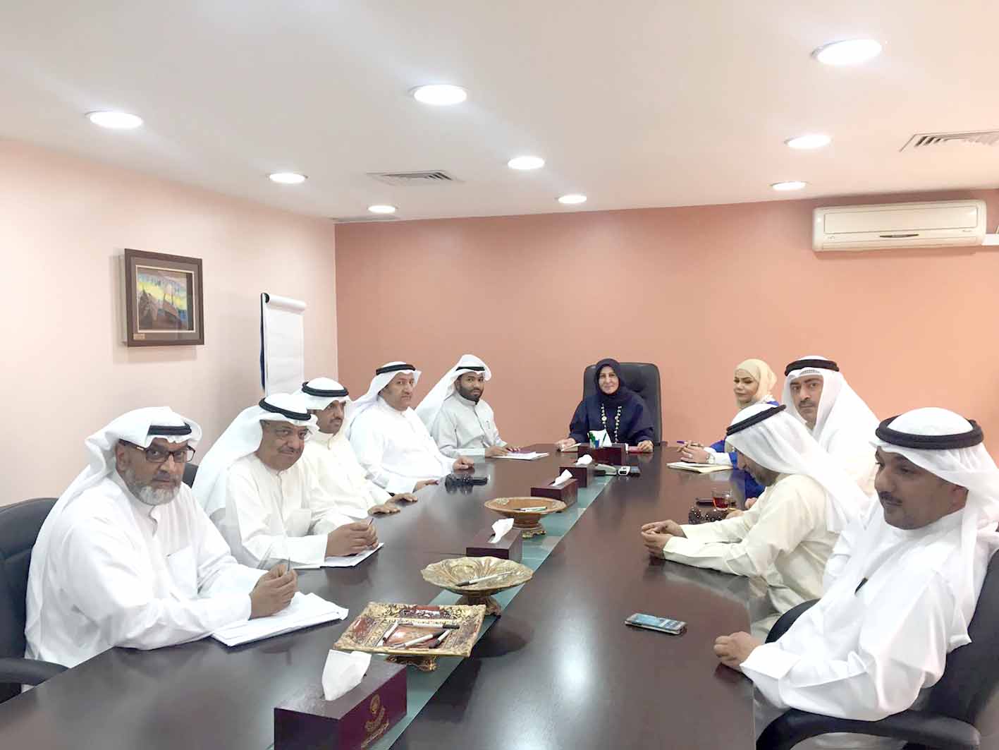 u0641u0627u0637u0645u0629 u0627u0644u0643u0646u062fu0631u064a u0641u064a u0627u062cu062au0645u0627u0639u0647u0627 u0628u0645u062fu064au0631u064a u0627u0644u0639u0645u0648u0645 