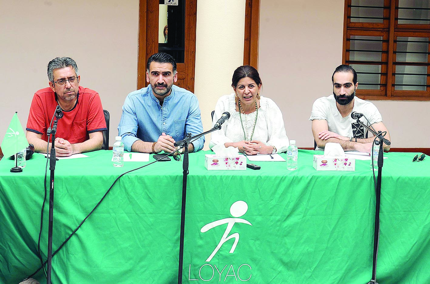 u0627u0644u0645u062au062du062fu062bu0648u0646 u0641u064a u0627u0644u0645u0624u062au0645u0631 u0627u0644u0635u062du0627u0641u064a