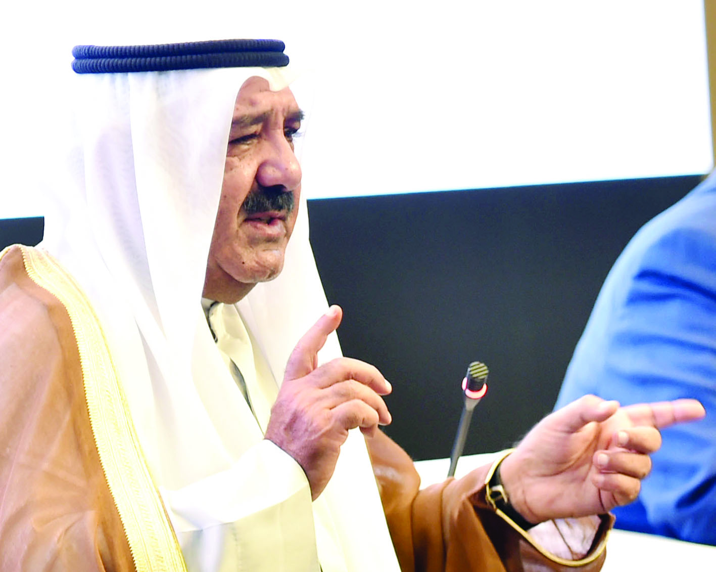 u0646u0627u0635u0631 u0627u0644u0635u0628u0627u062d u0645u0642u062fu0645u0627u064b u0645u062fu0627u062eu0644u062au0647 u0641u064a u0627u0644u0645u0644u062au0642u0649 t  (u062au0635u0648u064au0631 u0633u0639u062f u0647u0646u062fu0627u0648u064a) 