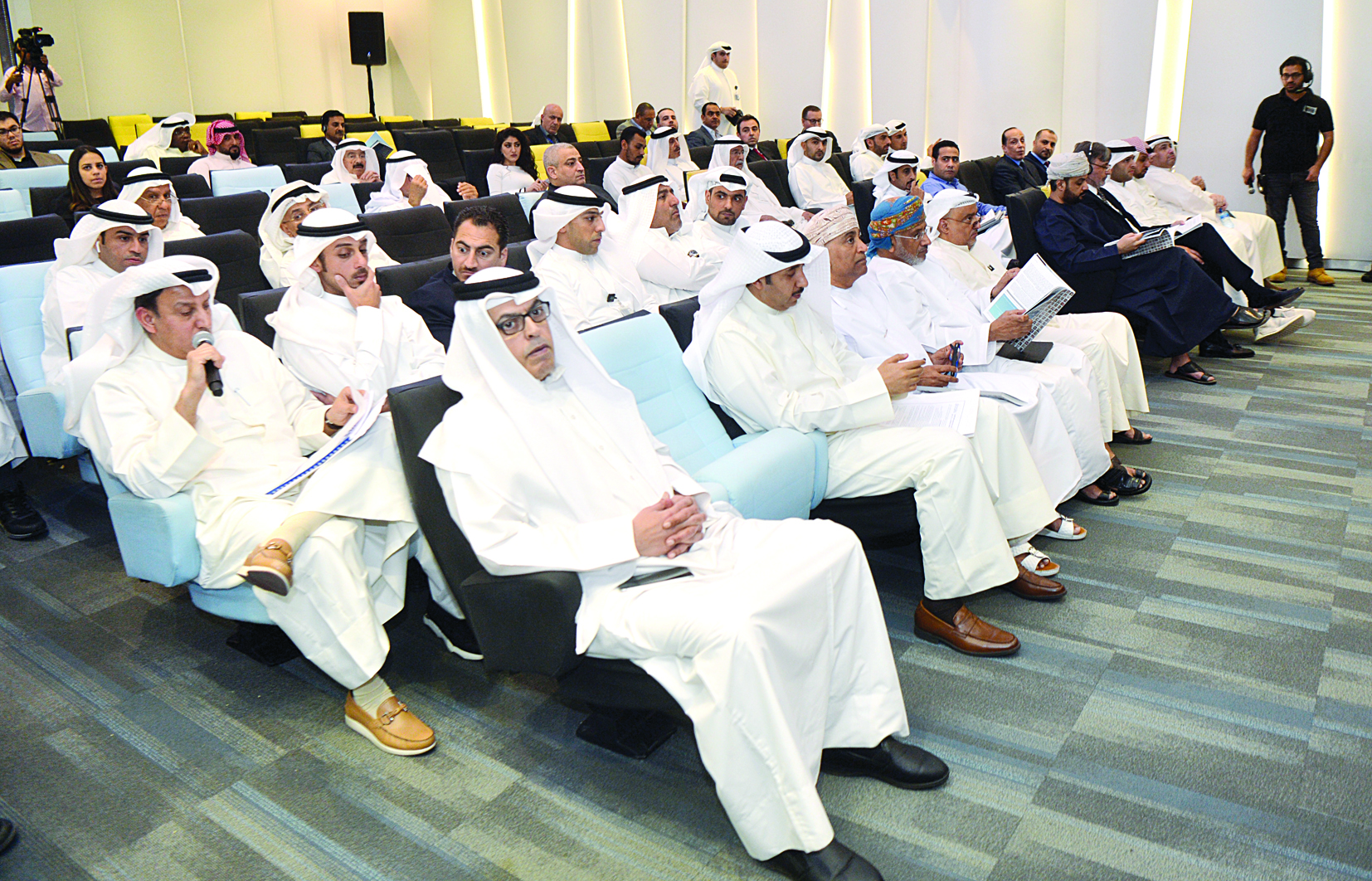 جانب من المساهمين 