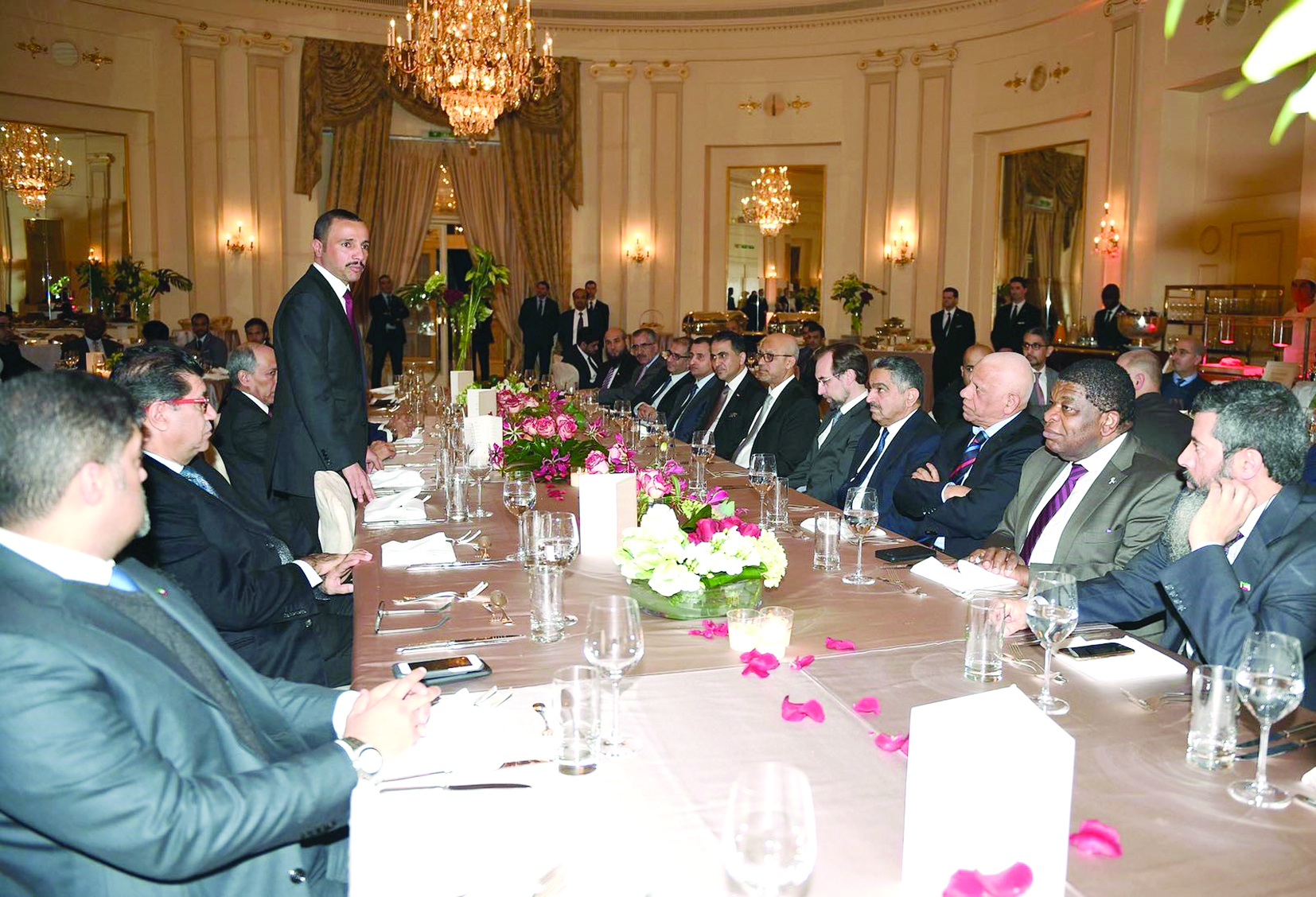 u0627u0644u063au0627u0646u0645 u0645u062au062du062fu062bu0627 u0641u064a u0627u0644u0645u0623u062fu0628u0629