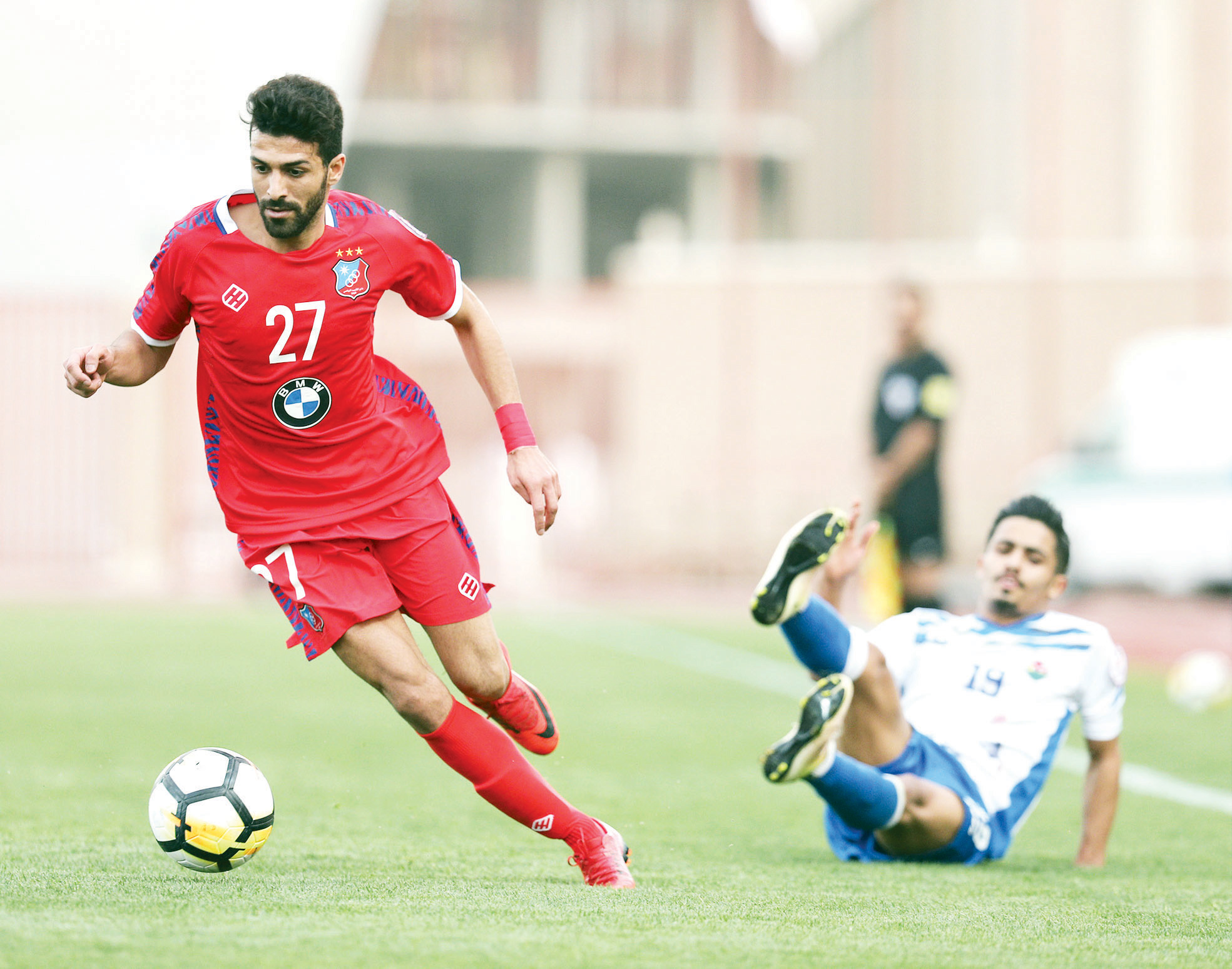 u0644u0627u0639u0628 u00abu0627u0644u0643u0648u064au062au00bb u064au0639u0642u0648u0628 u0627u0644u0637u0631u0627u0631u0648u0629 u0633u062cu0644 u0647u062fu0641 u0627u0644u0641u0648u0632 u0644u0641u0631u064au0642u0647                                        (u0627u0644u0623u0632u0631u0642 u062fu0648u062a u0643u0648u0645)