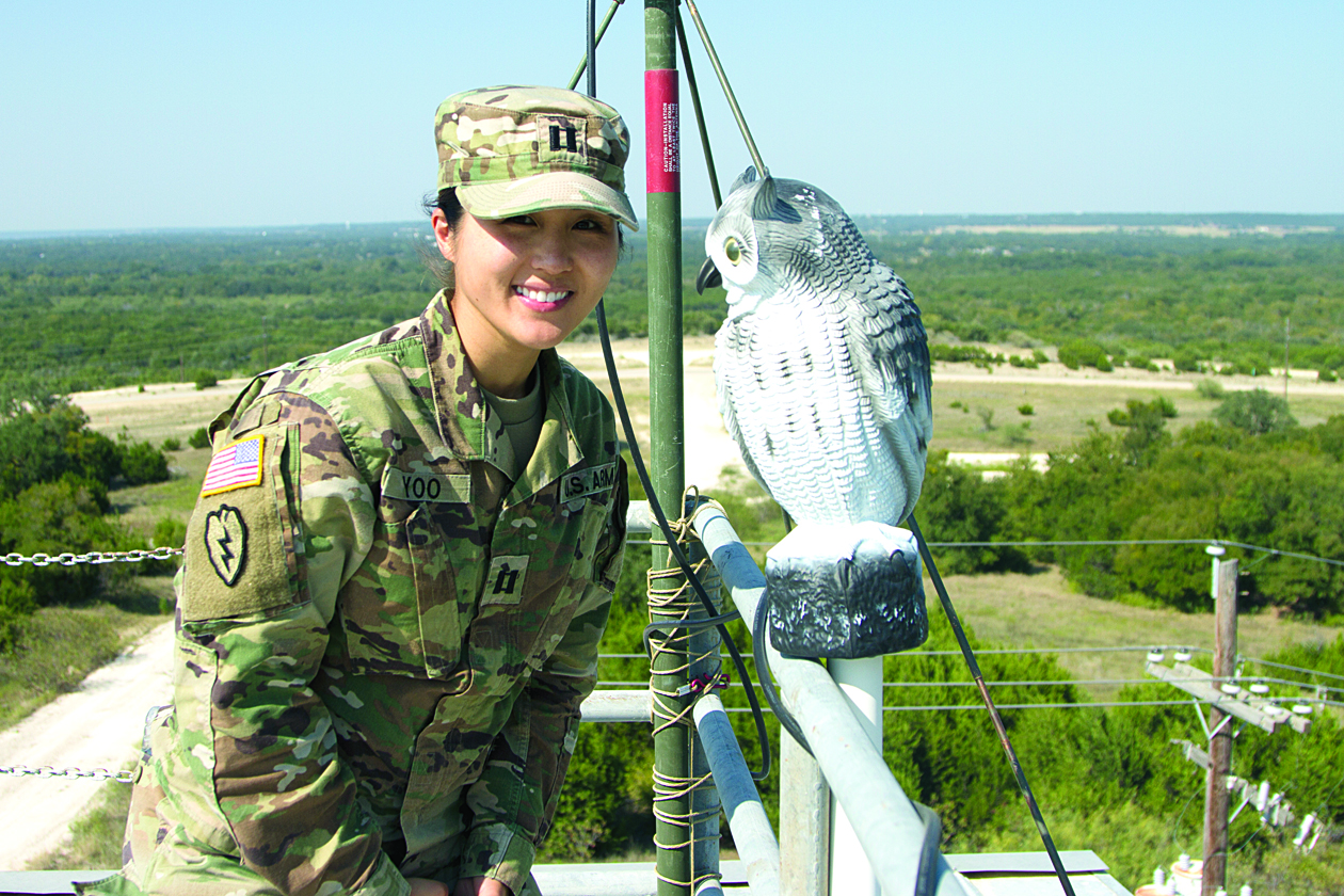 أليس يوو في المعسكر