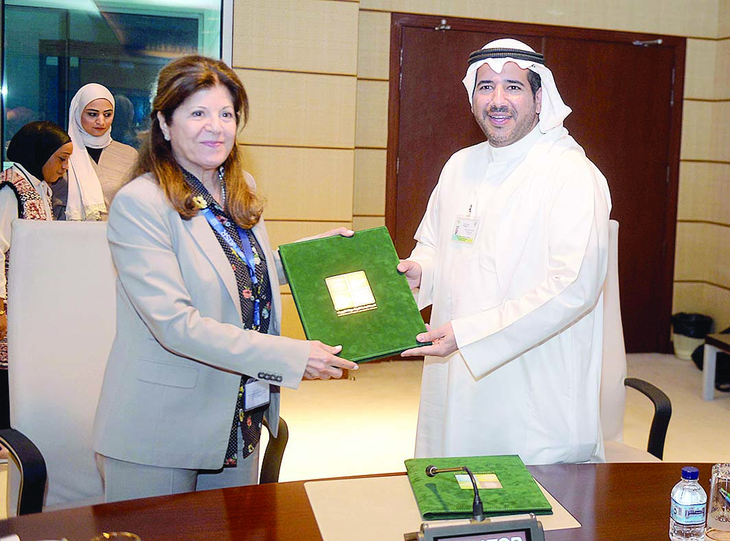 u0639u0628u062fu0627u0644u0644u0647 u0627u0644u0623u062du0645u062f u064au0633u0644u0645 u0633u0645u064au0631u0629 u0627u0644u0633u064au062f u0639u0645u0631 u0646u0633u062eu0629 u0645u0646 u0627u0644u0639u0642u062f (u062au0635u0648u064au0631 u0632u0643u0631u064au0627 u0639u0637u064au0629)