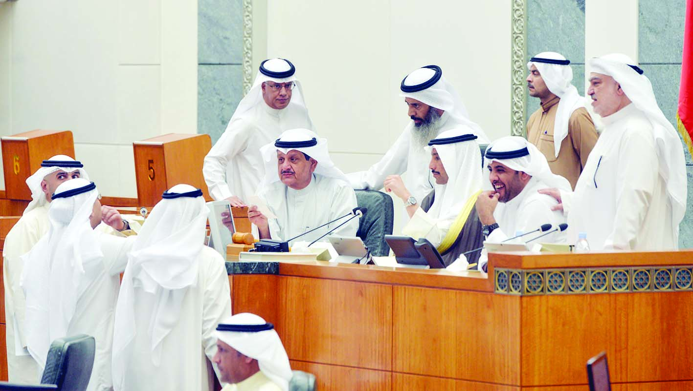 u062au062cu0645u0639 u0646u064au0627u0628u064a u062du0648u0644 u0627u0644u063au0627u0646u0645 u0639u0644u0649 u0645u0646u0635u0629 u0627u0644u0631u0626u0627u0633u0629                       ttt       (u062au0635u0648u064au0631 u0646u0627u064au0641 u0627u0644u0639u0642u0644u0629)