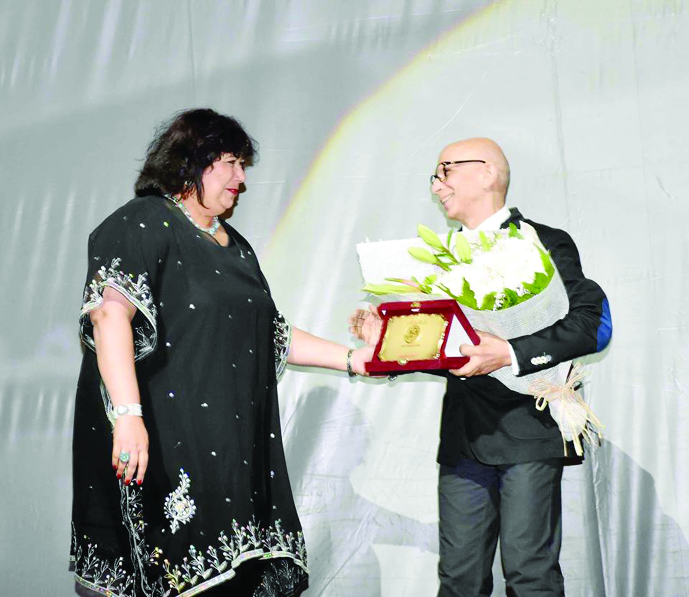  u0639u0648u0646u064a u0645u0643u0631u0651u064eu0645u0627u064b u0645u0646 u0648u0632u064au0631u0629 u0627u0644u062bu0642u0627u0641u0629 u0627u0644u0645u0635u0631u064au0629