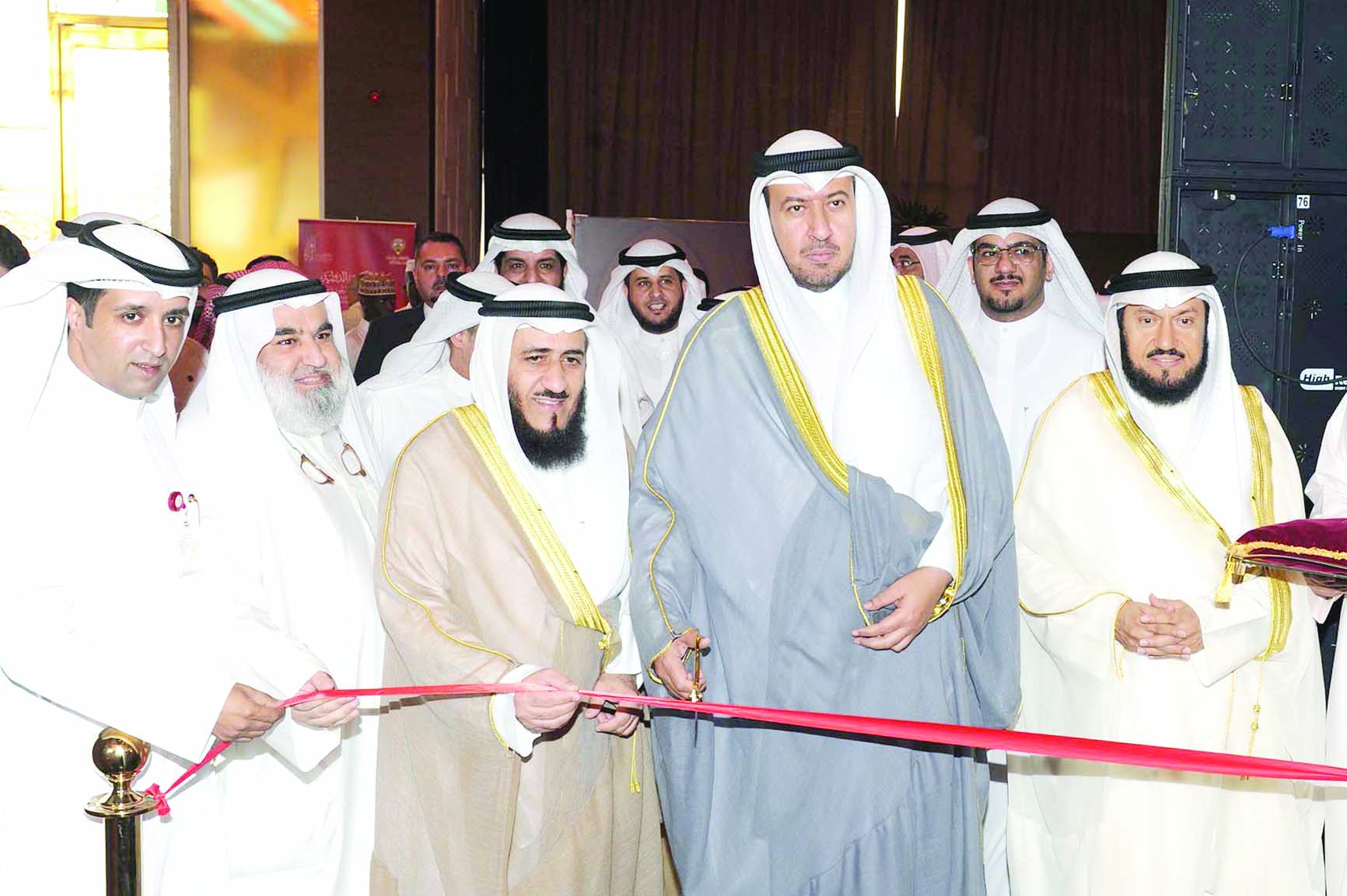 u0627u0644u0639u0641u0627u0633u064a u0648u0639u0645u0627u062fu064a u0641u064a u0627u0641u062au062au0627u062d u0627u0644u0645u0639u0631u0636 u0627u0644u0645u0631u0627u0641u0642 u0644u0644u062cu0627u0626u0632u0629 