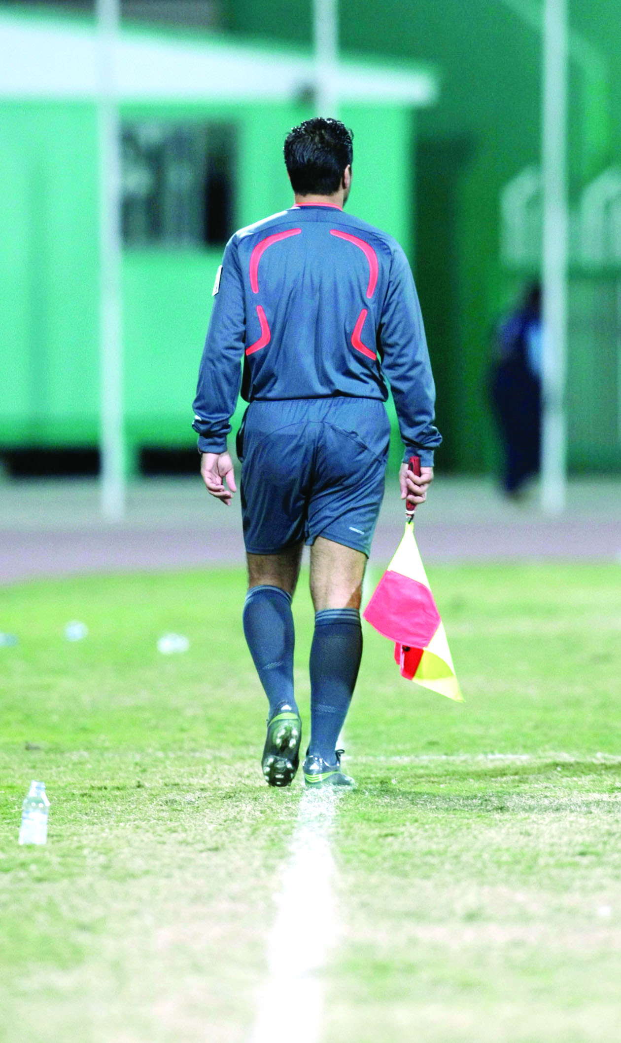 u0627u0644u062du0643u0627u0645 u0628u0627u062au0648u0627 u0628u062du0627u062cu0629 u0627u0644u0649 u062du0645u0627u064au062au0647u0645 u062fu0627u062eu0644 u0627u0644u0645u0644u0639u0628 u0648u062eu0627u0631u062cu0647!