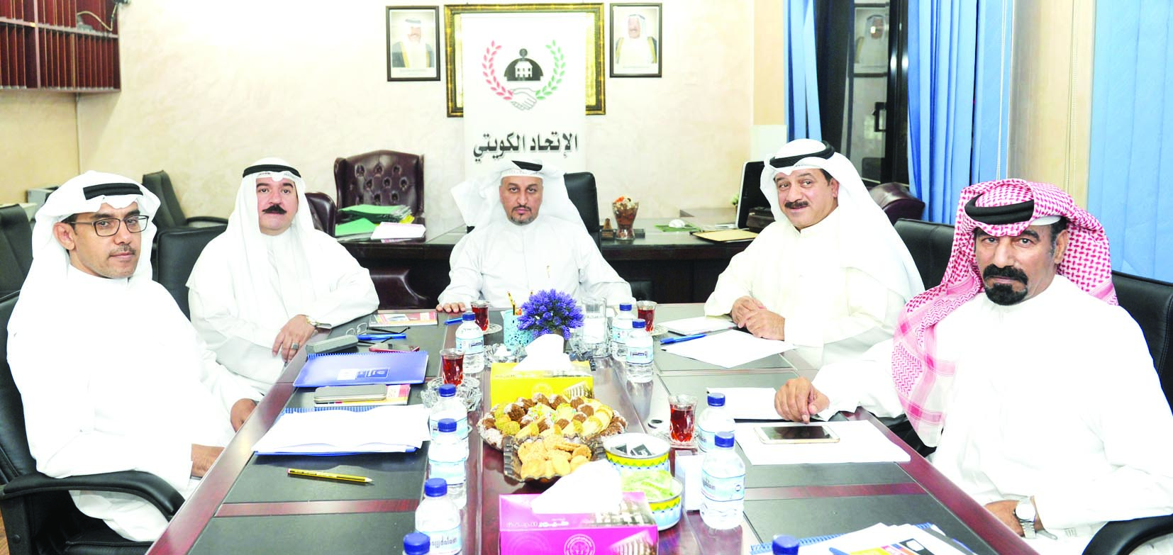 u062cu0627u0646u0628 u0645u0646 u0627u0644u0645u0624u062au0645u0631 u0627u0644u0635u062du0627u0641u064a t(u062au0635u0648u064au0631 u0633u0639u062f u0647u0646u062fu0627u0648u064a)