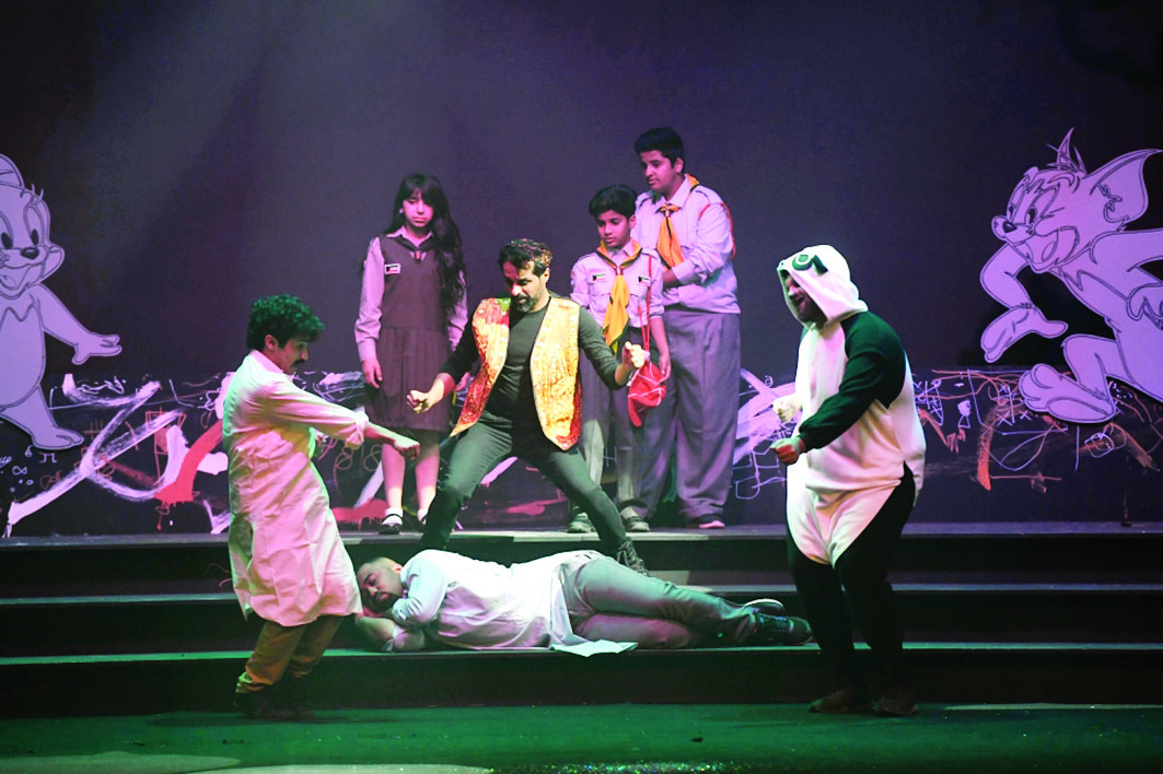 مشهد من المسرحية 	(تصوير سعد هنداوي)