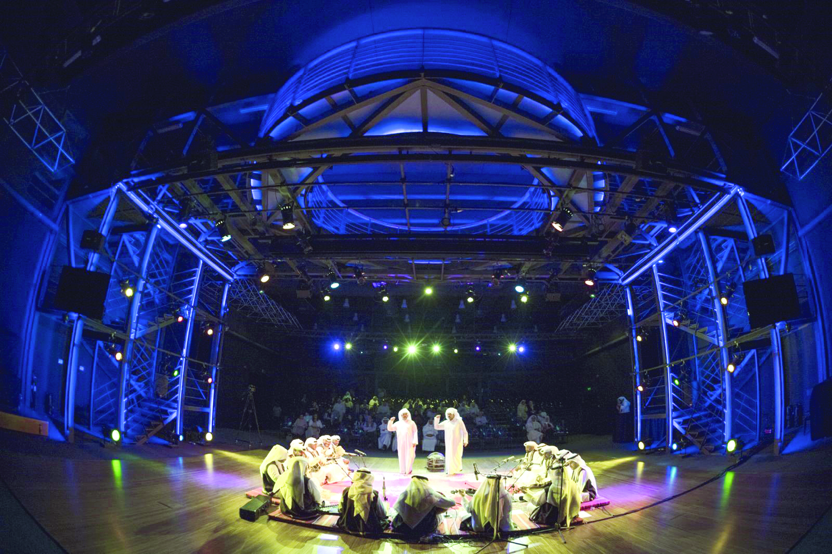 جانب من الأمسية