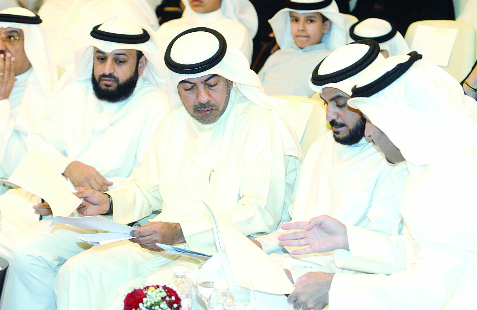 u0627u0644u062fu0642u0628u0627u0633u064a u0648u0627u0644u062du0648u064au0644u0629 u0648u0641u0647u0627u062f u0641u064a u0645u0642u062fu0645 u0627u0644u062du0636u0648u0631 t(u062au0635u0648u064au0631 u0632u0643u0631u064au0627 u0639u0637u064au0629)