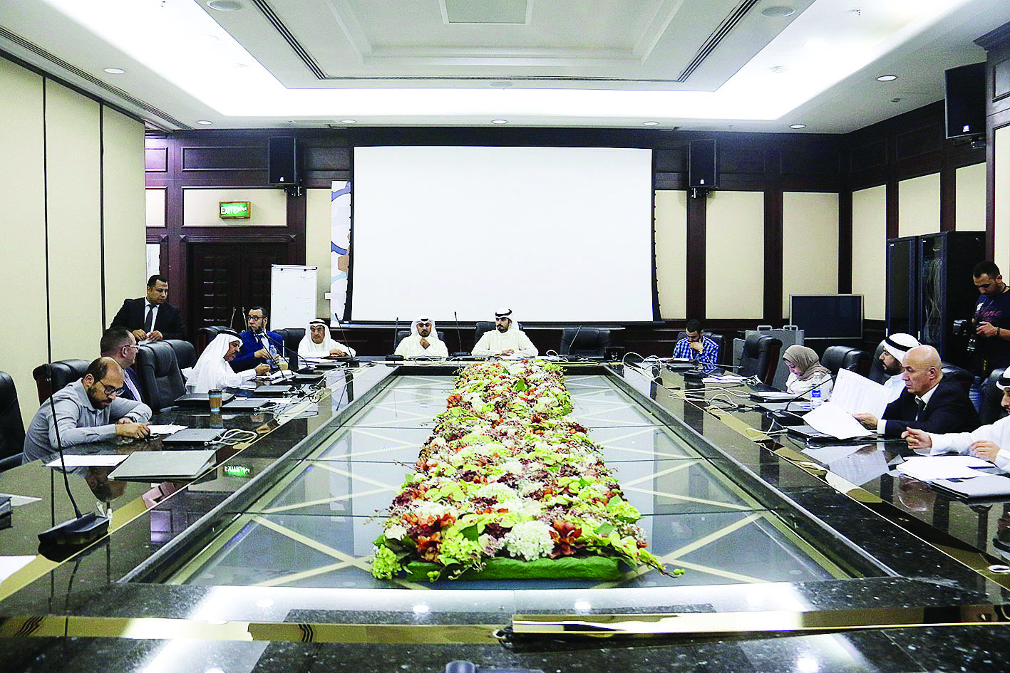 u0627u0644u0634u0637u064a u0645u062au0631u0626u0633u0627u064b u0627u0644u0639u0645u0648u0645u064au0629t (u062au0635u0648u064au0631 u0628u0633u0627u0645 u0632u064au062fu0627u0646)